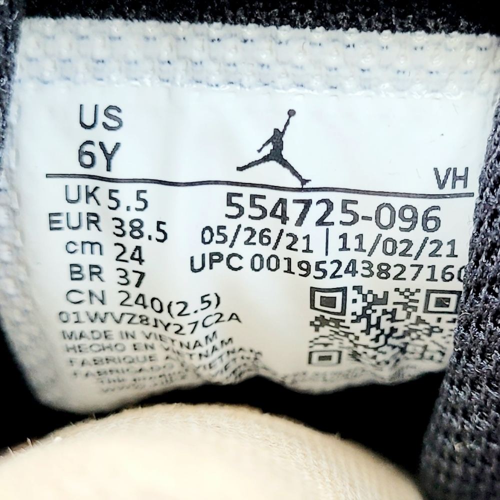 Nike Air Jordan 1 Mid Black Gym Red Particle Grey (GS) Youth 6 - Picture 6 of 6